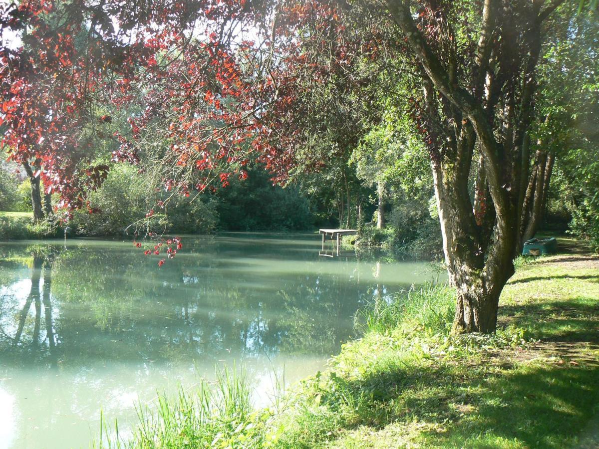 La Maison De L'Etang Sampigny Exterior foto